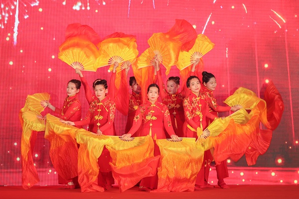 “勵行致遠，共建未來” ——康利石材集團2020年新春聯(lián)歡晚會圓滿落幕