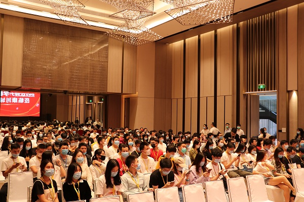 入駐倒計時！升學(xué)教育集團近300名員工代表參觀康利城